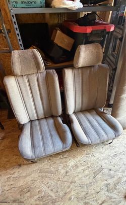 Camry Seat Set