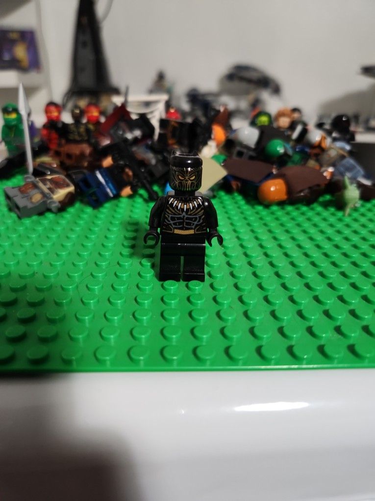LEGO Marvel Killmonger Minifigure Black Panther 76099