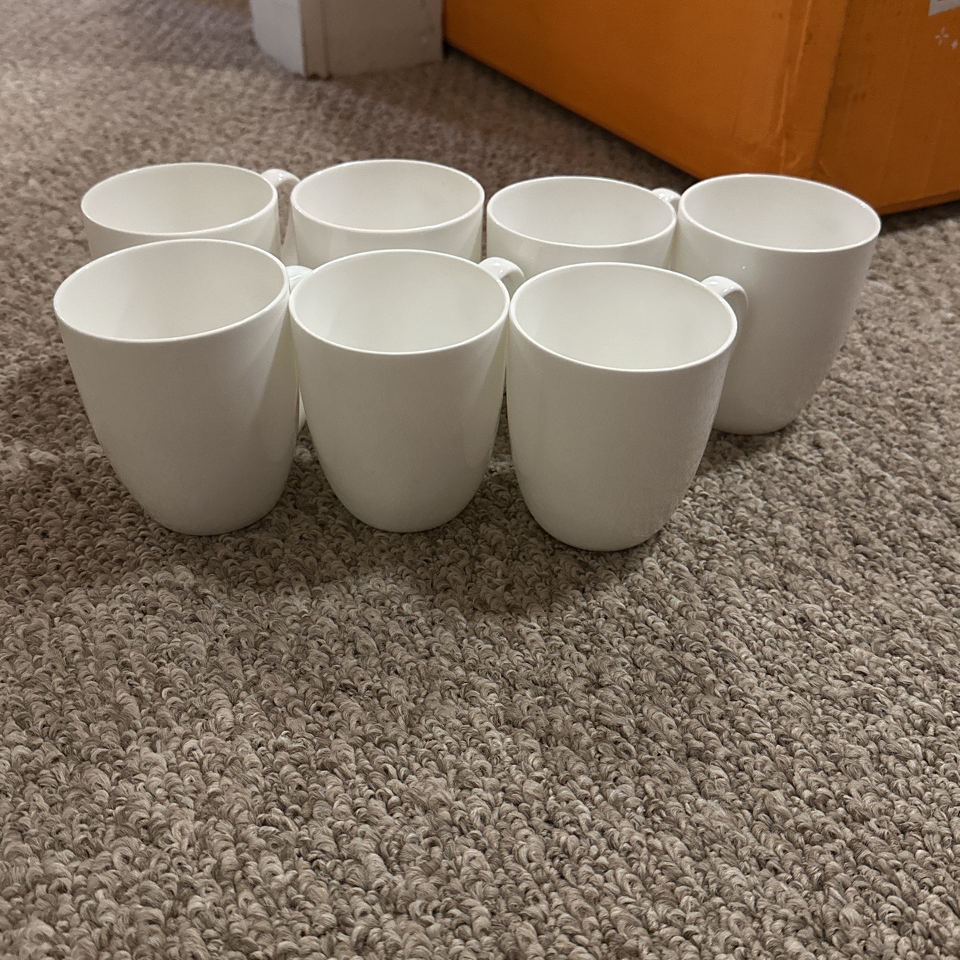 Set Of 7 Mugs - White - Excellent Condition!