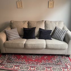 beige couch in amazing condition
