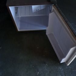 Mini Refrigerator 