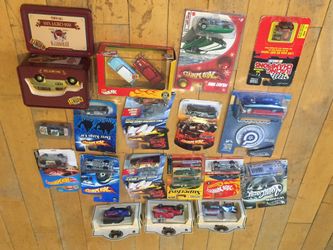 Lot of new Hot wheels and Die cast cars