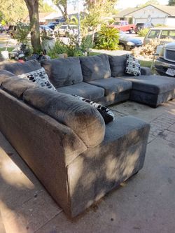 Sofa sectional
