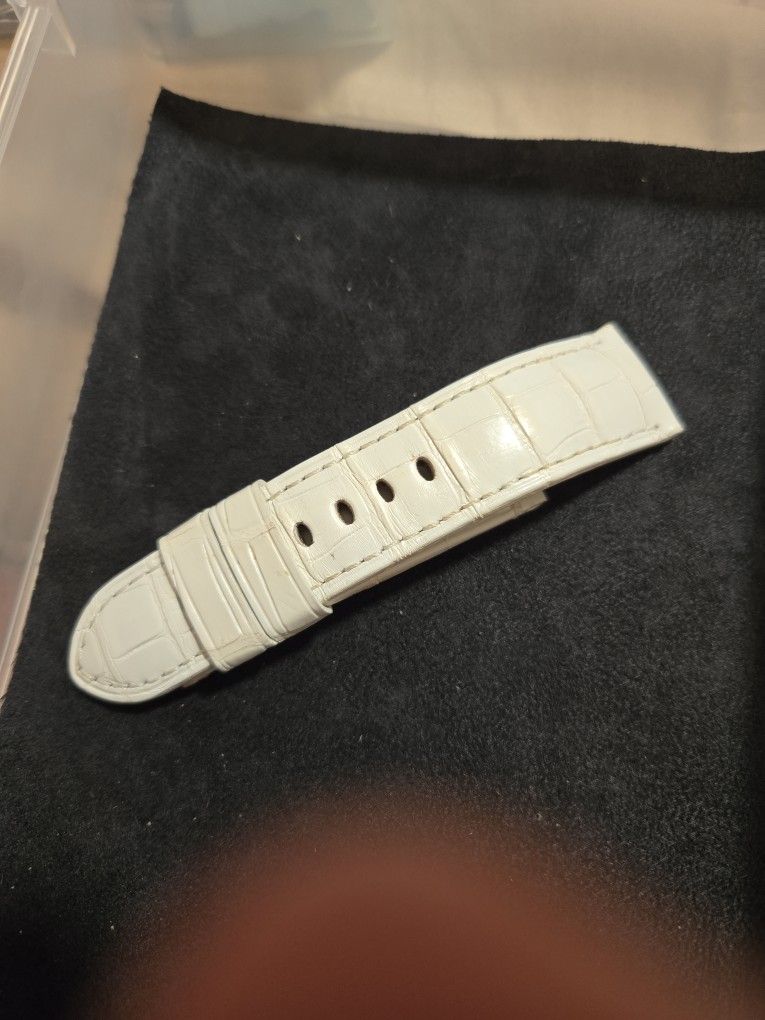 Panerai 24 mm White Cocodrile Leather Strap