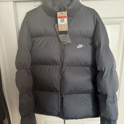Nike Puffer Jacket 