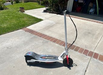 Razor E200 Electric Scooter