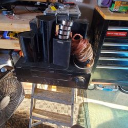 Yamaha V2065 RECEIVER W/speakers & Sub