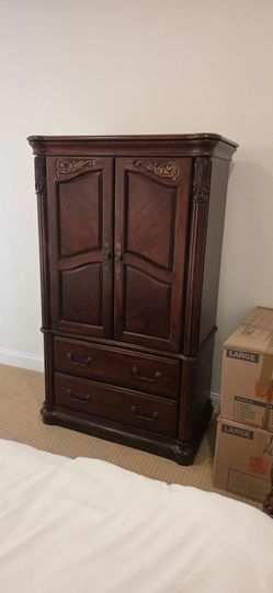 Bedroom set