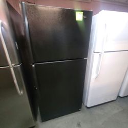 Apart ment Ref rigerator Whirl pool FIRST COME Working unit