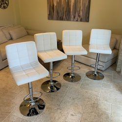 New White Barstools , Chairs Assembled - Modern Design with Faux Leather & Chrome Metal Base - Adjustable Swivel B ar sto ol Chair