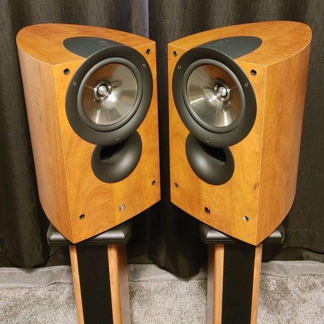 KEF 　IQ3 KEF iQ3 Bookshelf speakers review and test