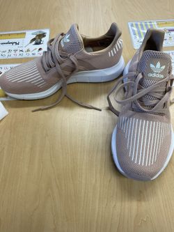 Womens adidas Swift Run Athletic Shoe - Ash Pearl