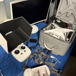  Brand New DJI Phantom 4 Pro V1 Quadcopter Drone Bundle Package