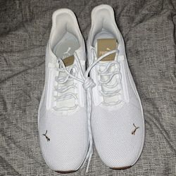 Men's pumas shoes size 11.5