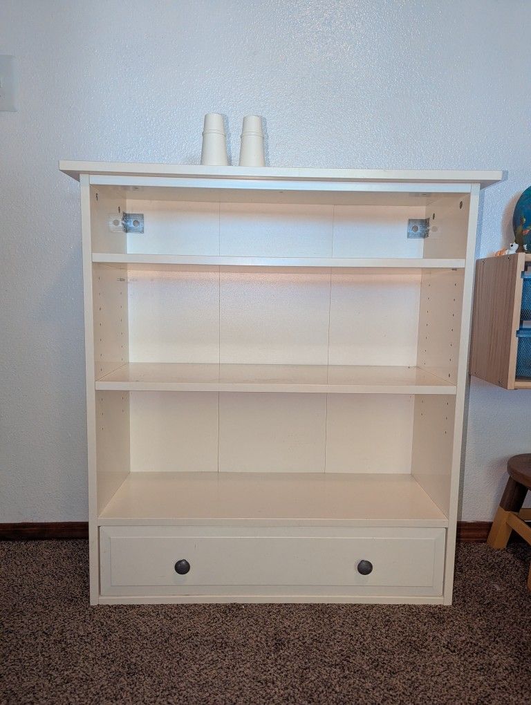 White Bookcase (Ikea) 