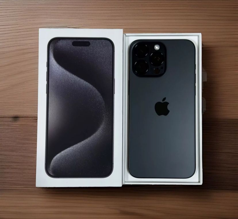 Apple iPhone 15 Pro Max - 512 GB - Black Titanium (Unlocked) Amazing Condition!