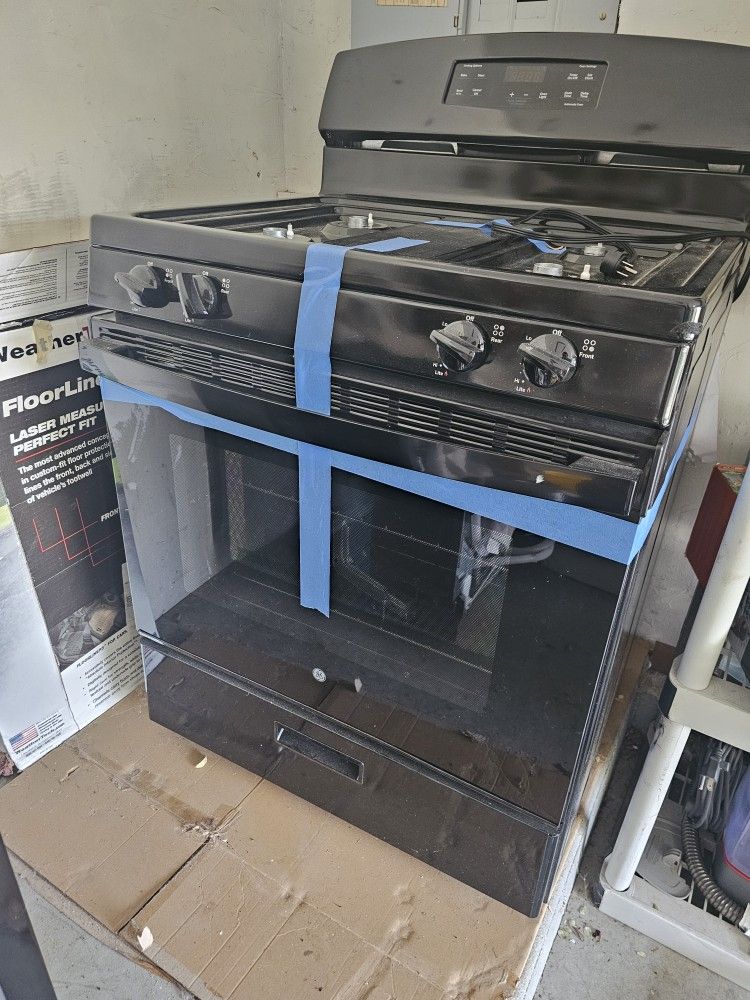 GE NEW STOVE AND DISHWASHER 4SALE