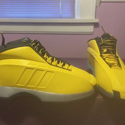 Adidas Kobe 1  Sz(10.5)