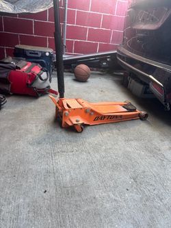 Daytona floor jack