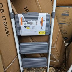 Brand New 3 Ft Ladder