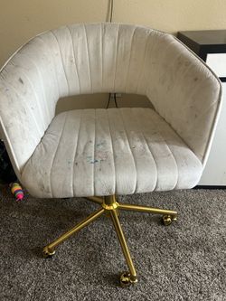 Nail Chair