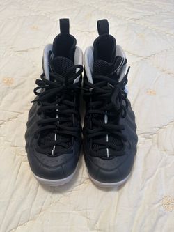 Nike Air Foamposite Pro “Dr. Doom” Black/White