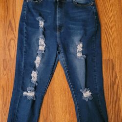 Fashion Nova Jean Capri Pants Size 15