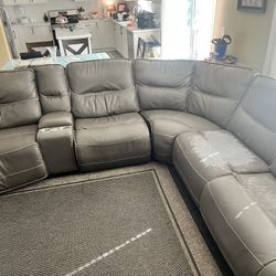 5  Seater Sectional  (Grey/Brown) 