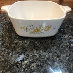 Vintage Very Rare Corning Ware Floral Bouquet Pattern.  Casserole Pan . P- 43B Capacity 2 3/4 cup. Size 5 1/2 inches wide  2 1/4 inches deep with hand