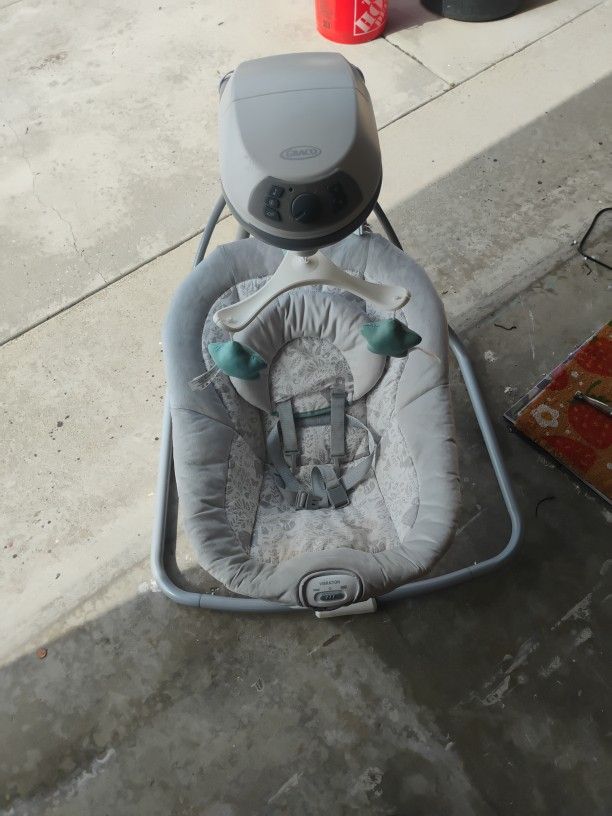 Graco Baby Swing 