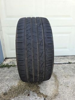 255/35ZR19 Prinx HiRace HZ2 A/S tire