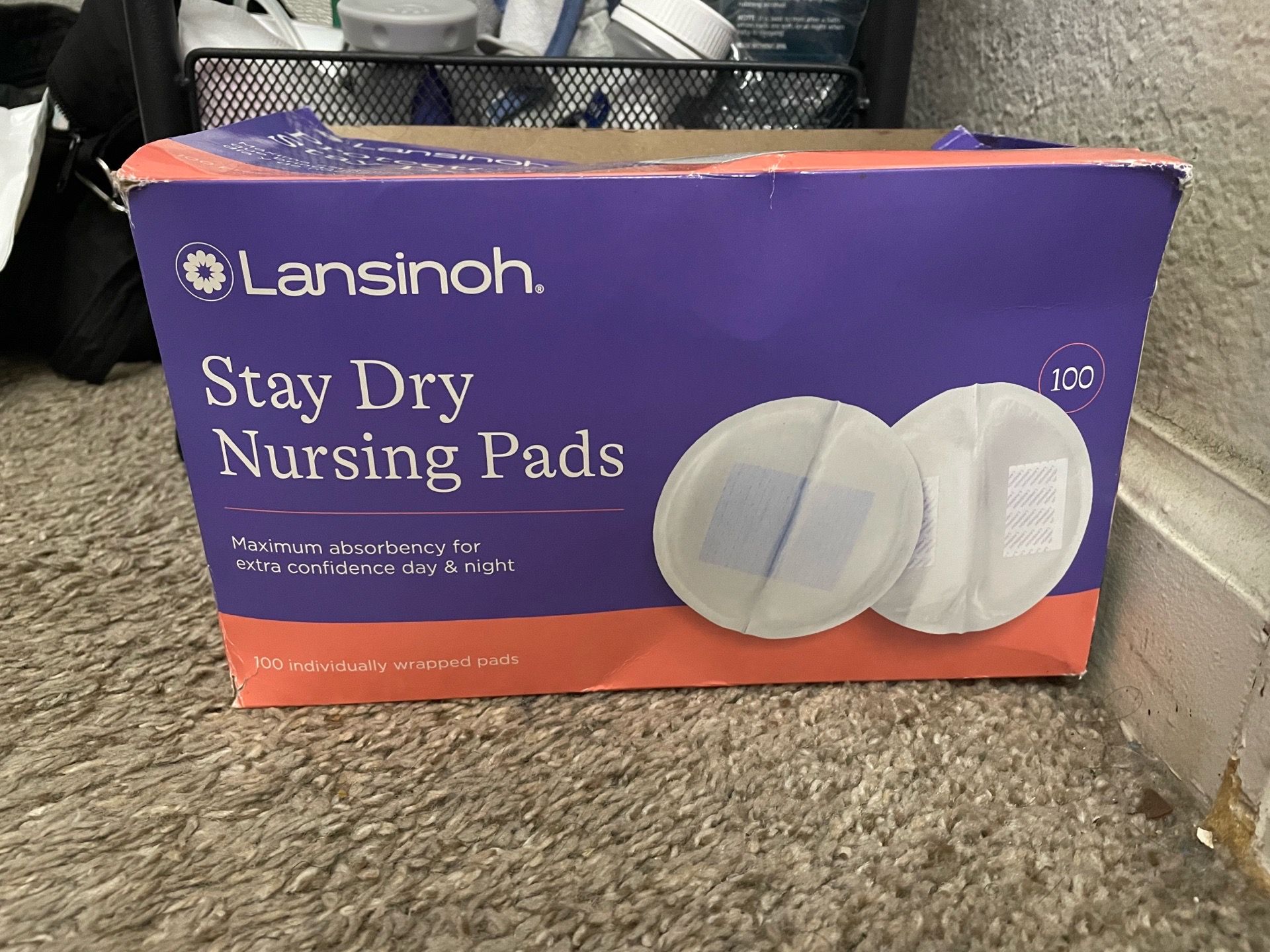 Nursing pads 100 count
