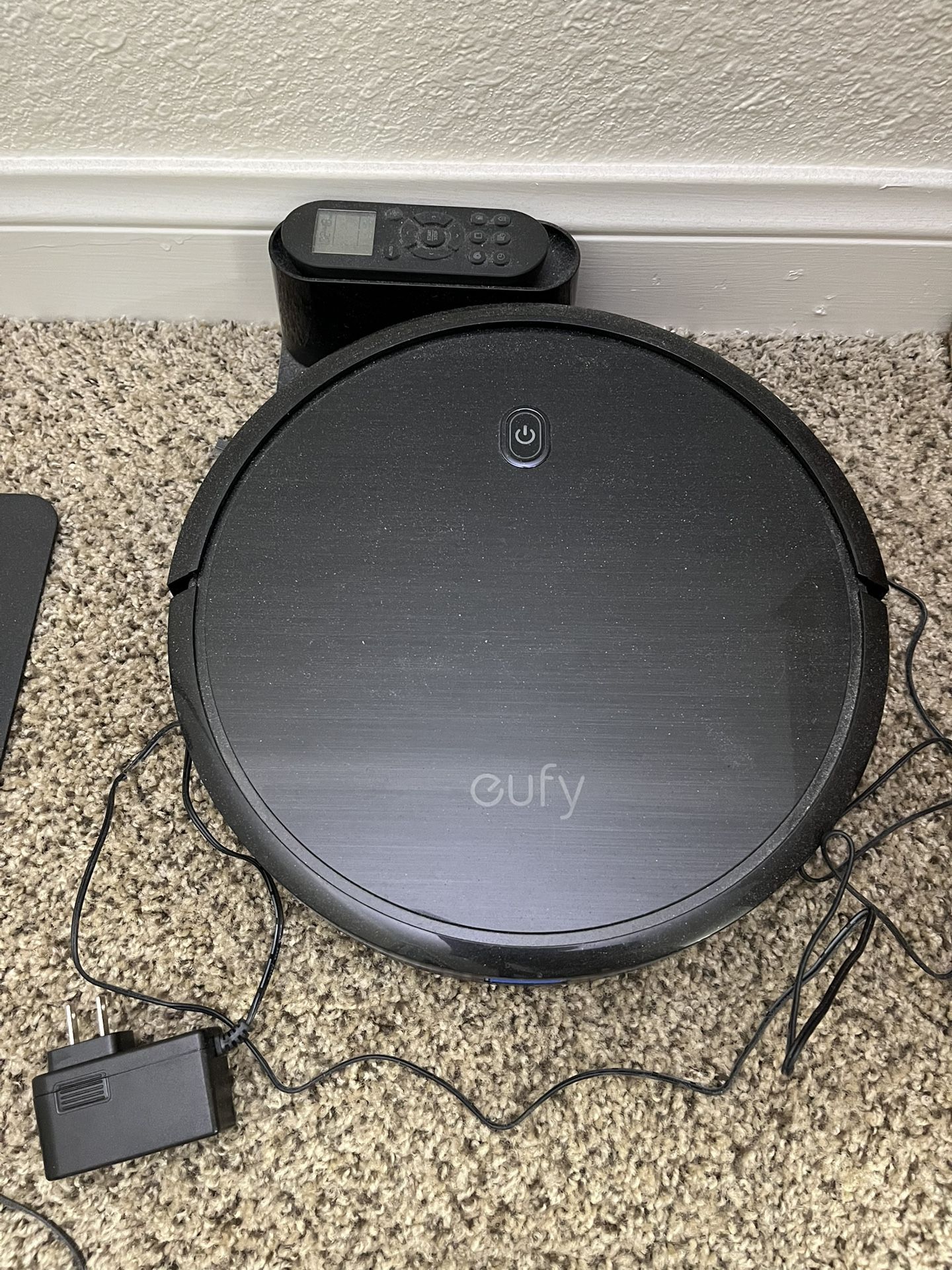 eufy RoboVac 11S Slim – Like New Robot Vacuum, Powerful & Quiet