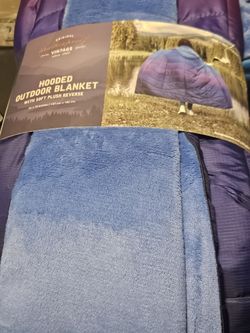 Weatherproof Vintage Hooded Outdoor Blanket