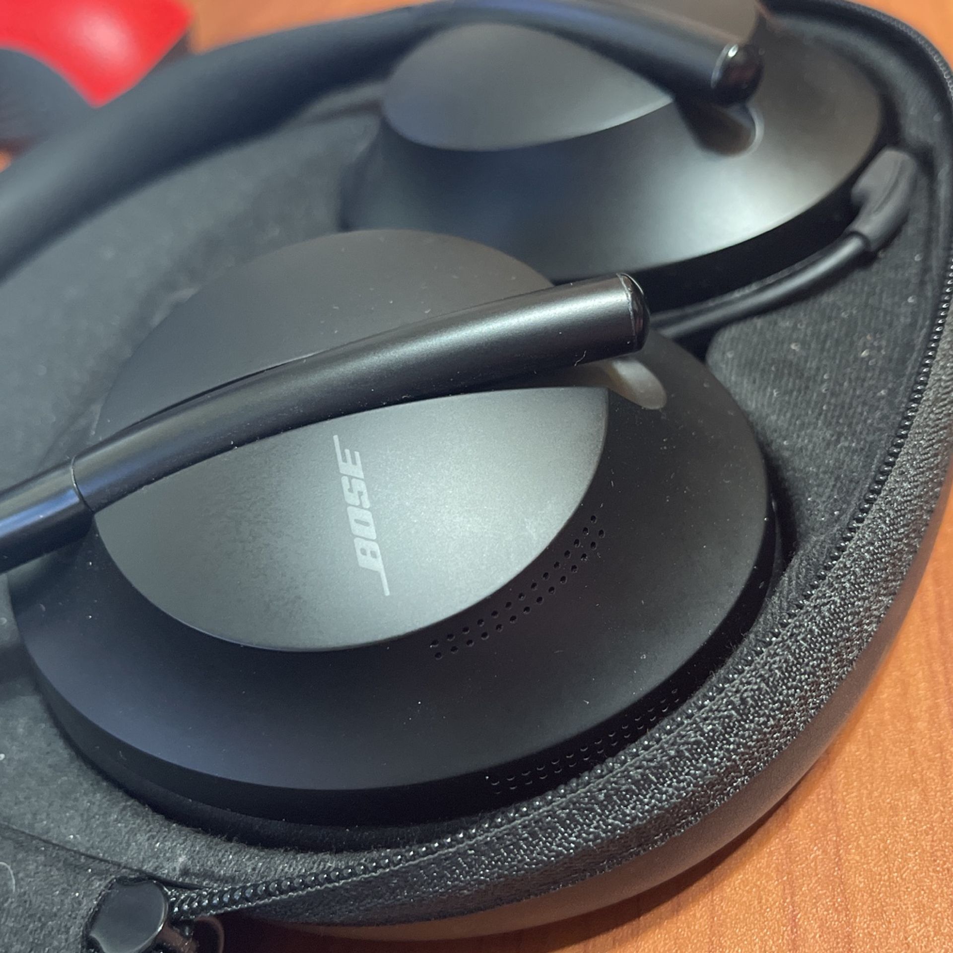 Bose Headphones 700 - Noise Cancellation