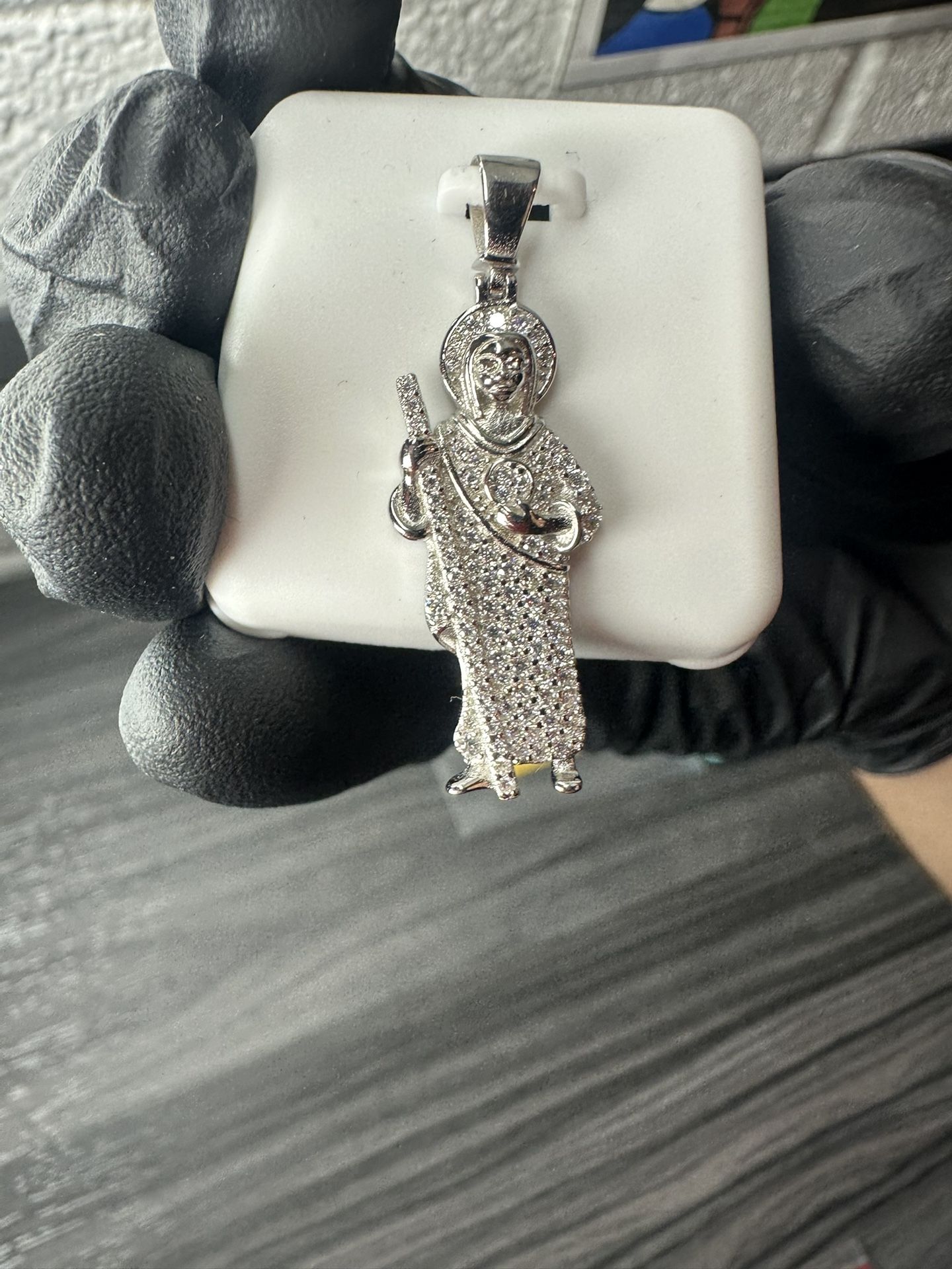 San Judas Moissanite Pendant Over S925 Silver 0.5ct
