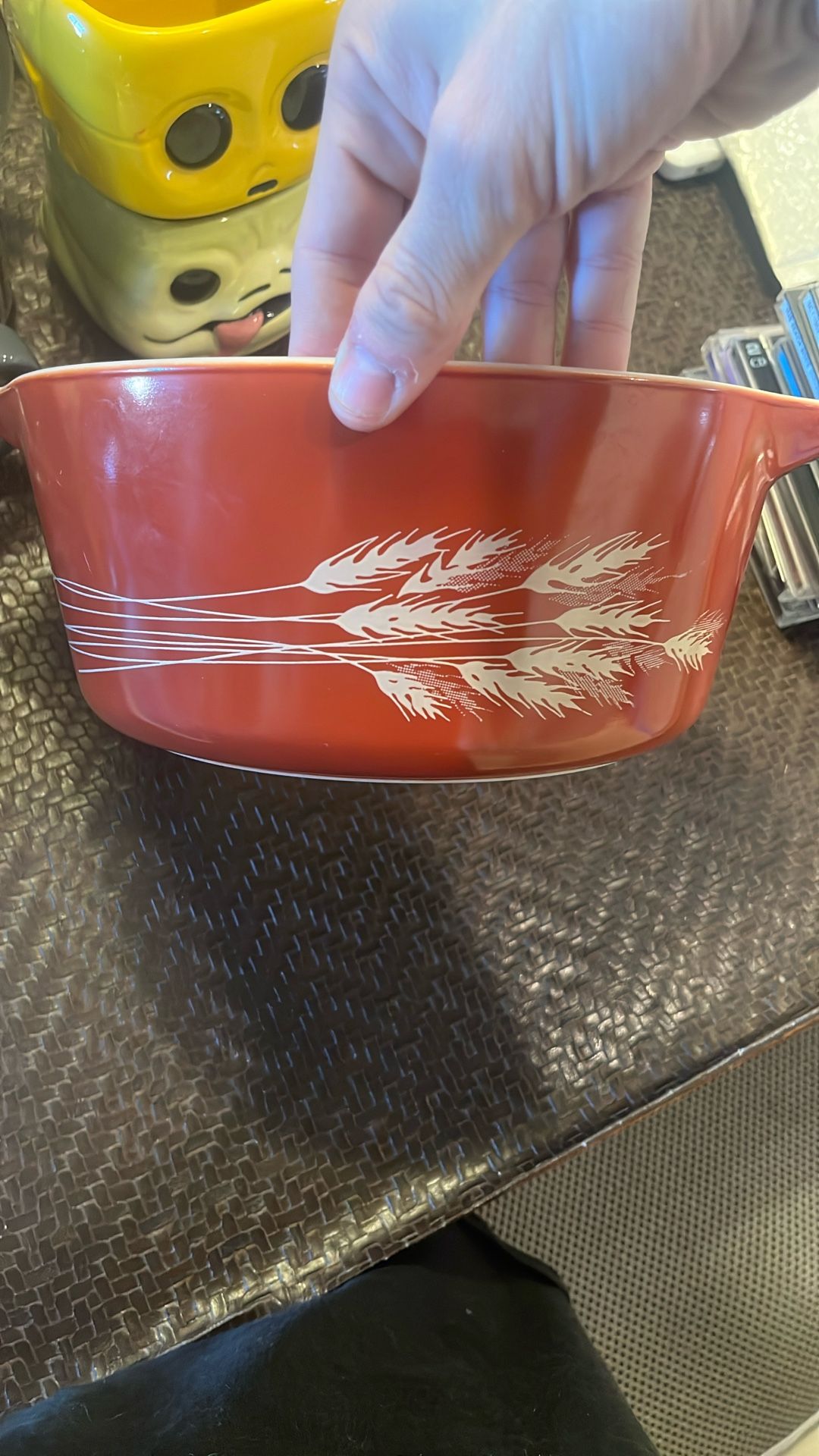 Vintage Pyrex Autumn Harvest Wheat Casserole Bowl with glass lid orange 475