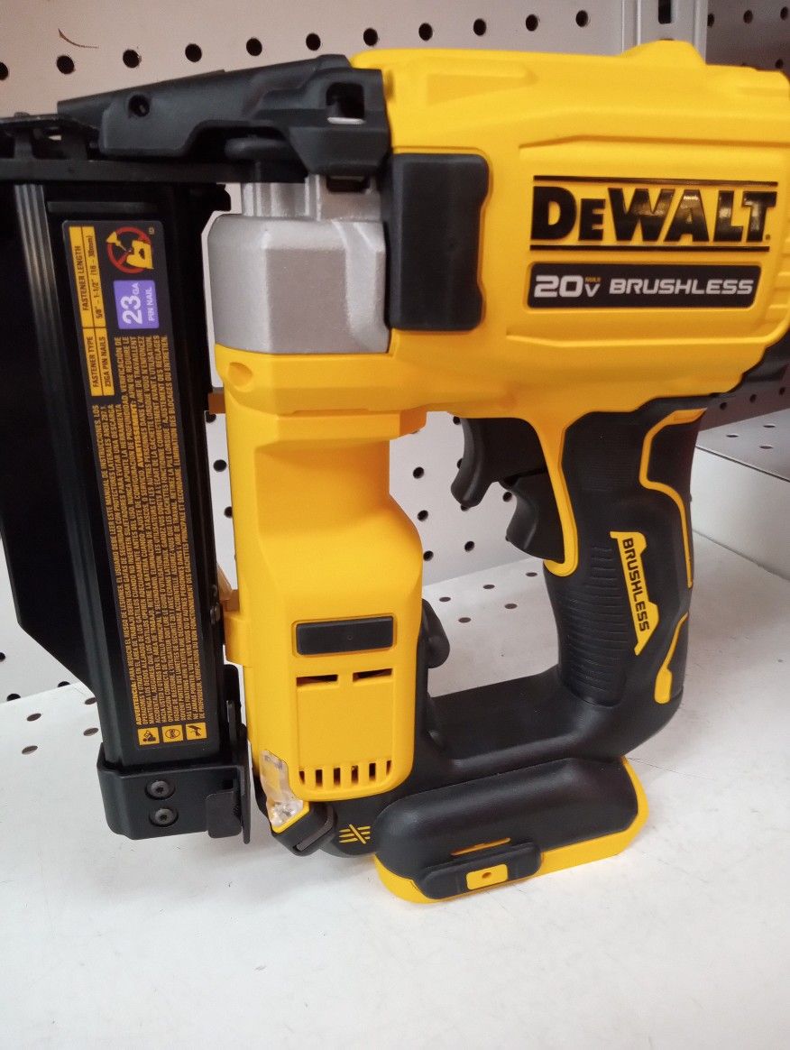 DeWalt New 23 Pin Nailer 