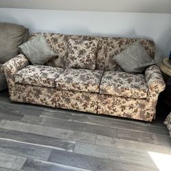 Lazboy Matching Couches
