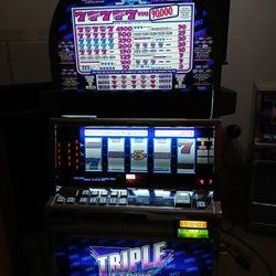 IGT TRIPLE STRIKE SLOT 