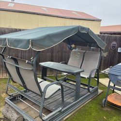 Back Yard Swing - Clovis area