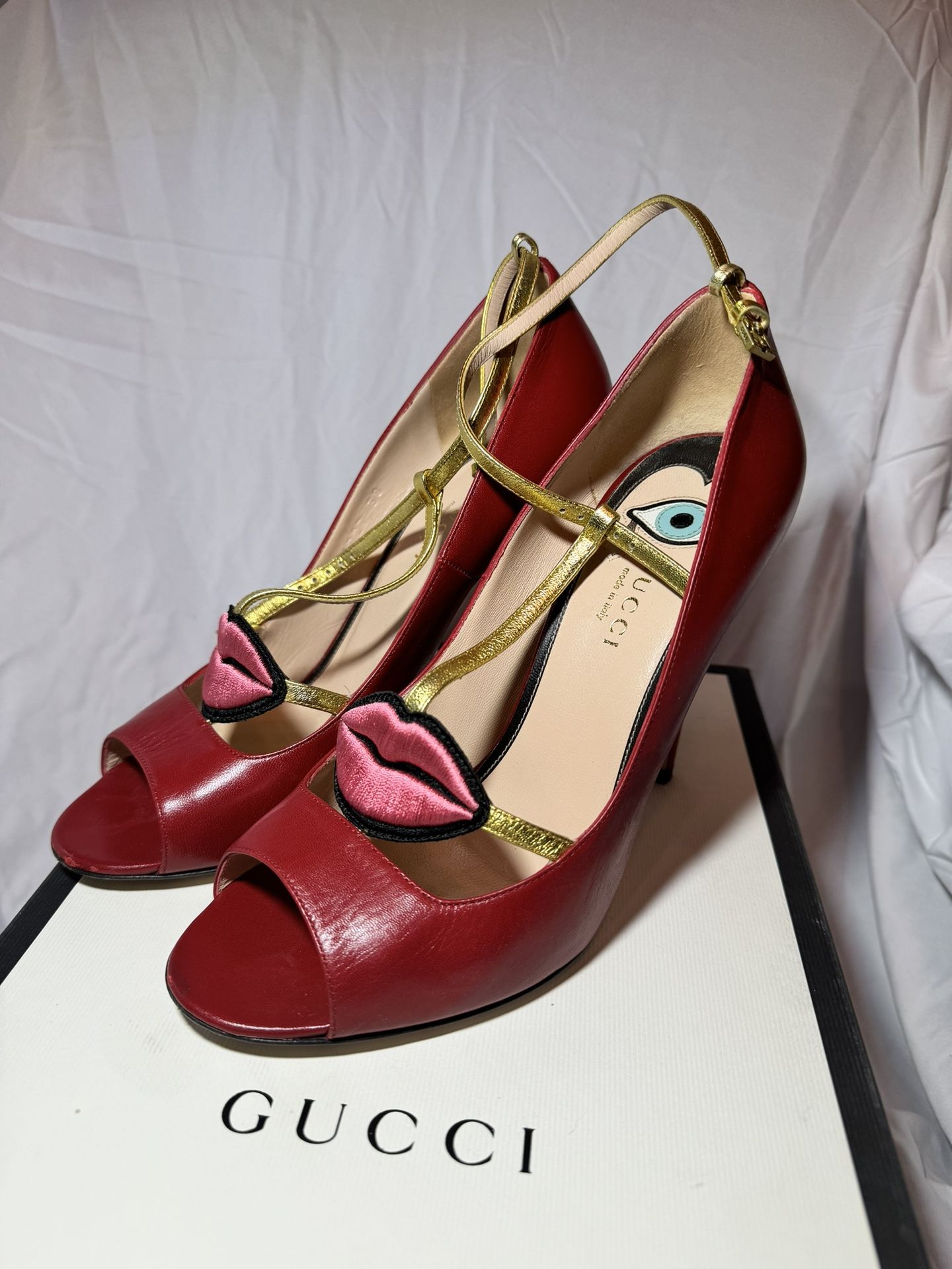 GUCCI Molina T-Strap LIPS Sand Pelle S. Cuoio Silk RED 5" Heels Pump 38