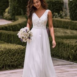 Beautiful, Classy, Simple, Flowy Wedding Dress
