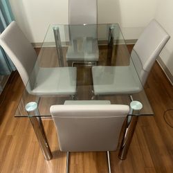 4 CHAIR GLASS / GRAY / SILVER DINNING ROOM SET 