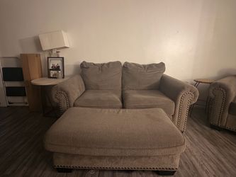 couches come pick up ready to be flipped