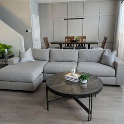 West Elm Urban 116" Chaise Sectional - Like New - Free Delivery