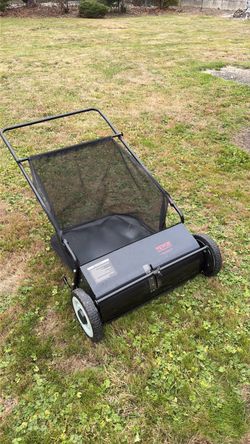 VEVOR Push Lawn Sweeper