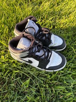 Air Jordan 1 Mid "White Shadow" (Light Smoke Grey/Black-White) Size 6Y (Youth)