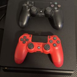 Ps4 With 2 Controllers