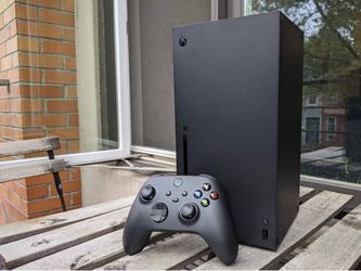 Xbox Series X 1TB like new